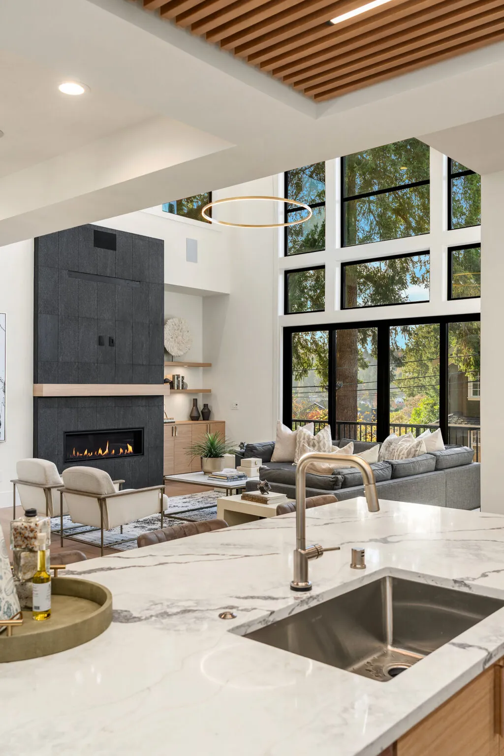 30 Enatai Dr_Bellevue_WA_Azori