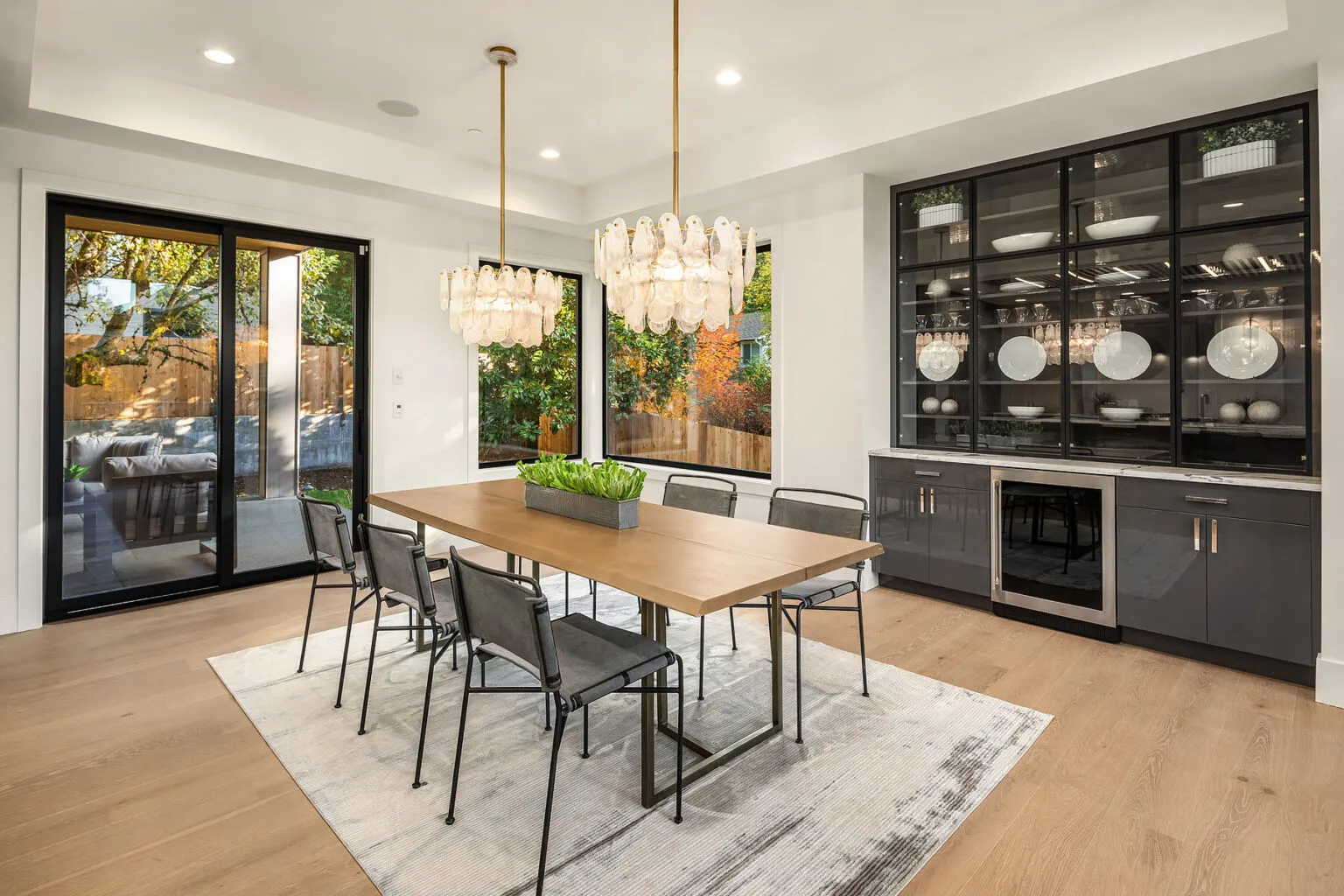 30 Enatai Dr_Bellevue_WA_Azori