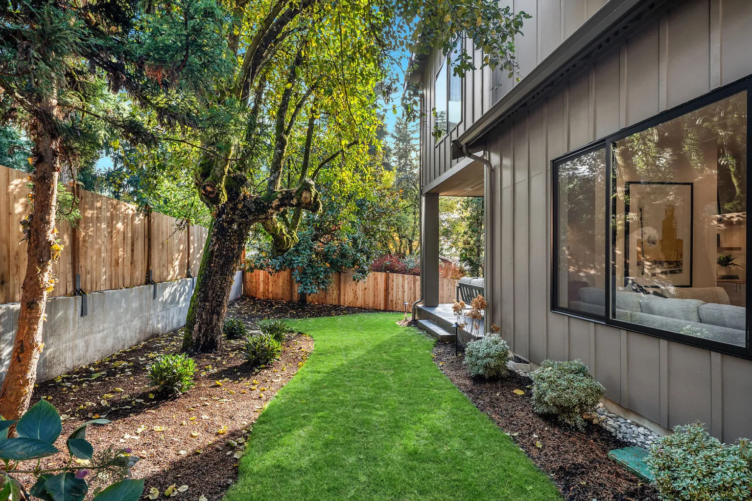 30 Enatai Dr_Bellevue_WA_Azori