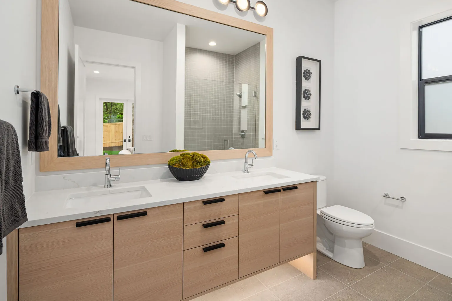 16026 Main St_Bellevue_WA_Azori