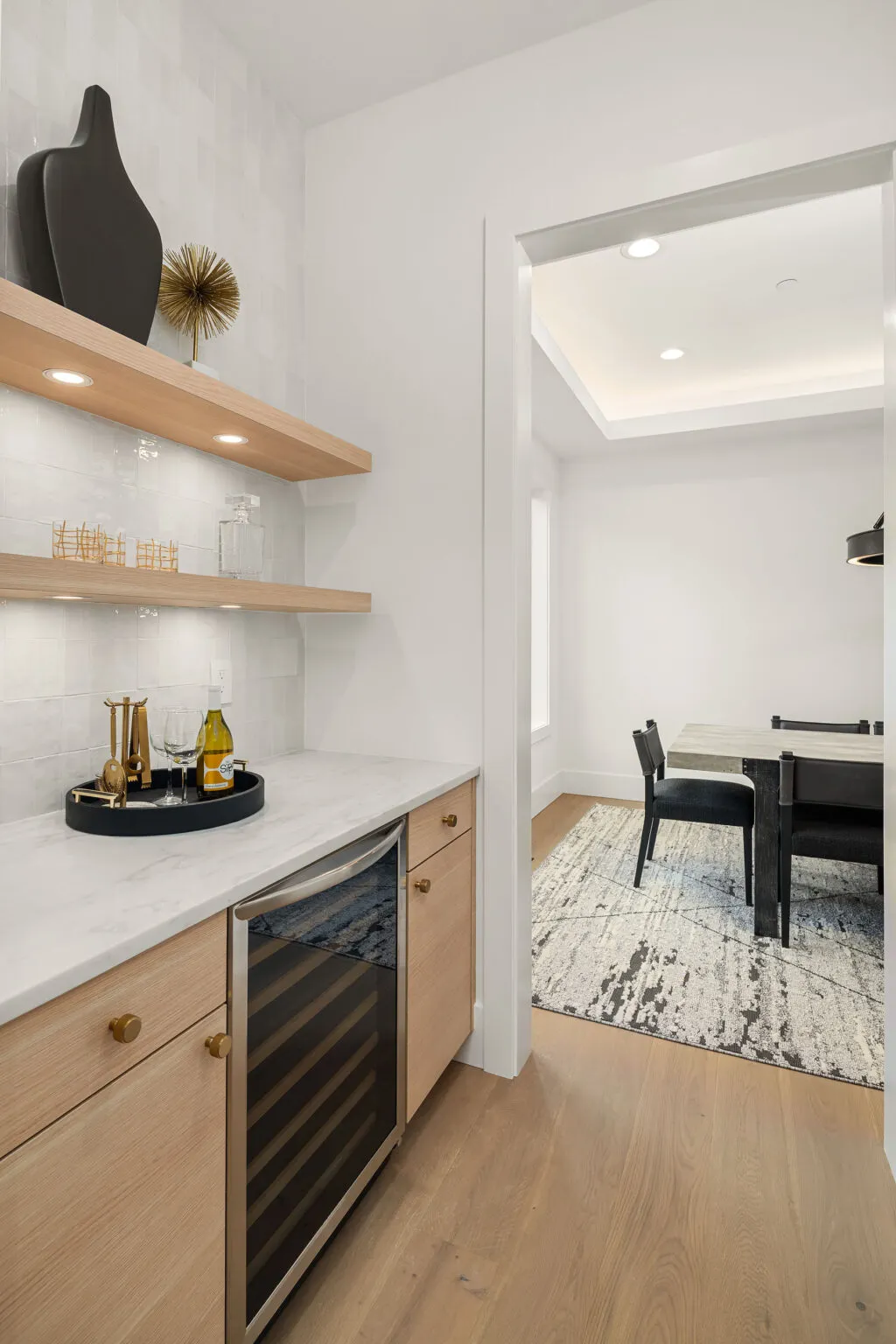 16026 Main St_Bellevue_WA_Azori
