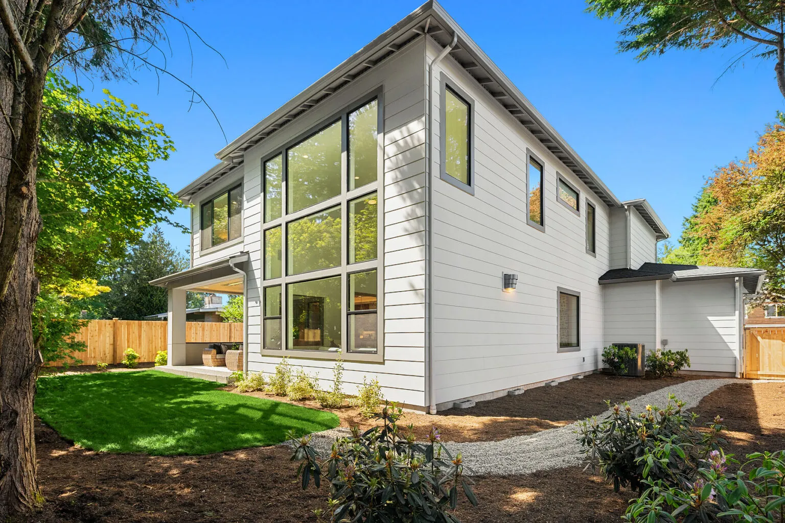 16711 NE 16th Pl, Bellevue_WA_MN Custom Homes
