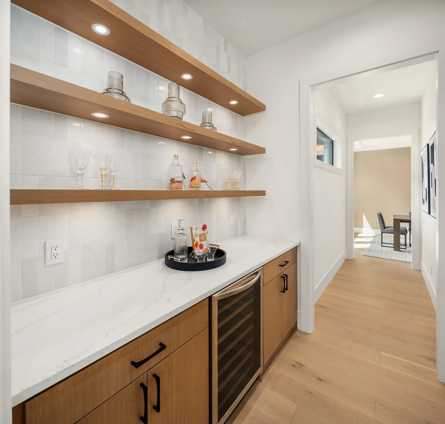 8016 Fairway Dr NE_Seattle_Azori