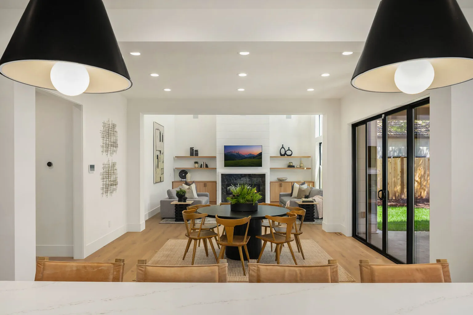 8016 Fairway Dr NE_Seattle_Azori