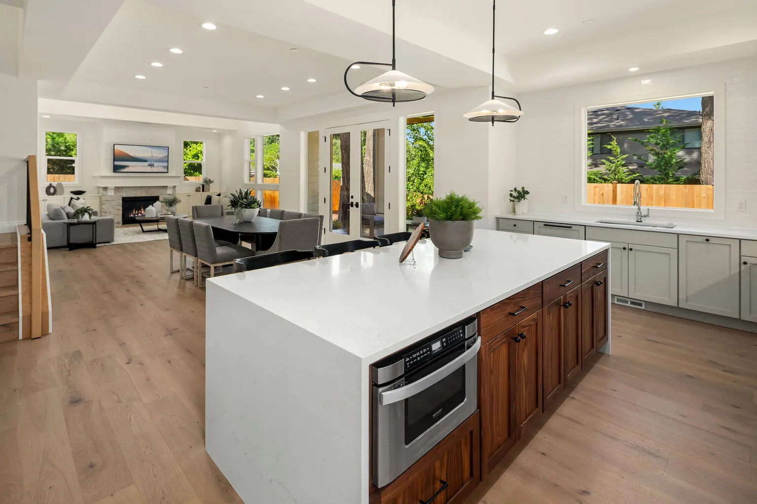 550 166th Ave NE_Bellevue_WA_Azori