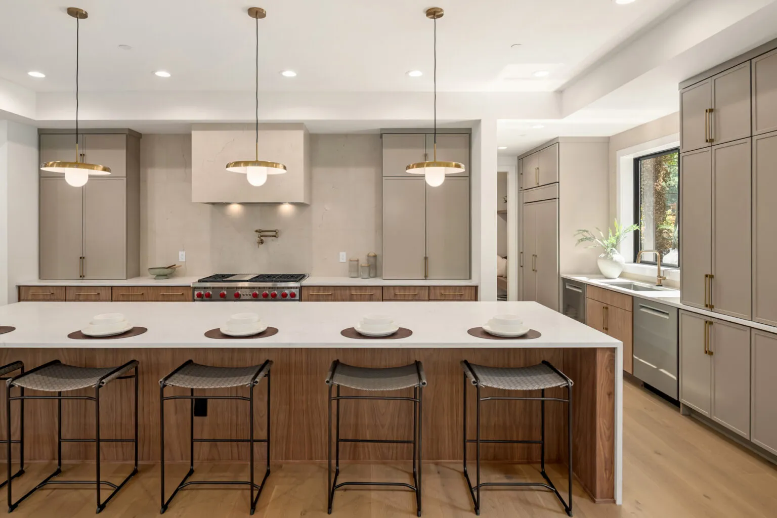 577 2009 102nd Pl SE Bellevue WA 98004 Azori 12