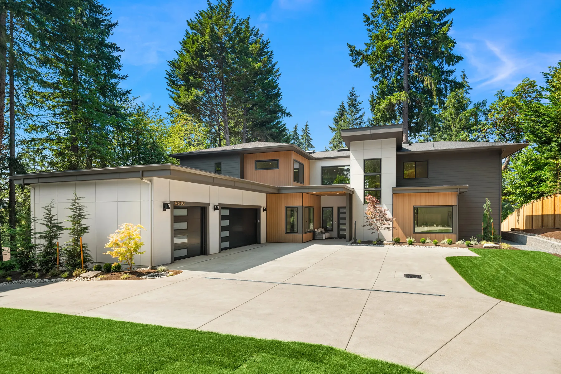2009 102nd Pl SE, Bellevue, WA 98004_Azori