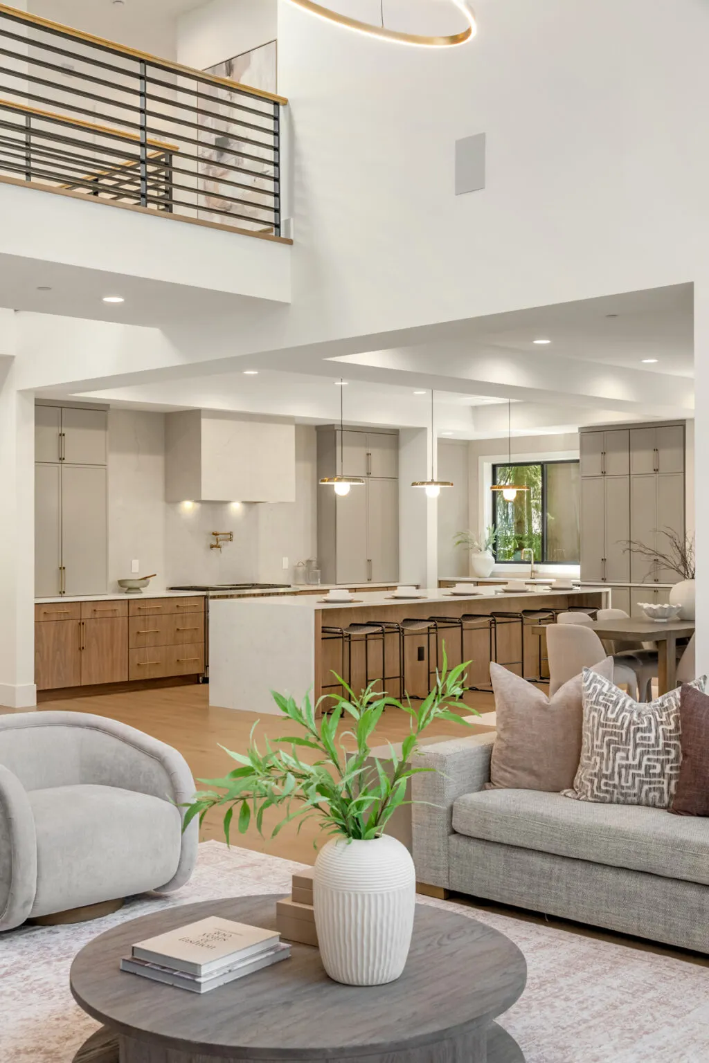 2009 102nd Pl SE, Bellevue, WA 98004_Azori