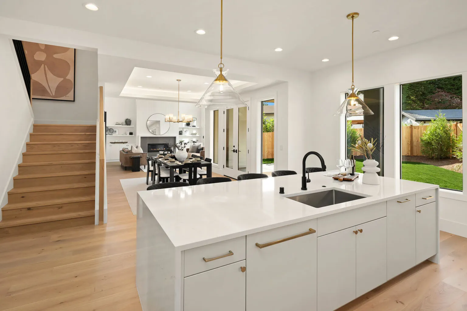 Azori presents a transitional home at 13216 NE 129th Pl, Kirkland, WA, 98034