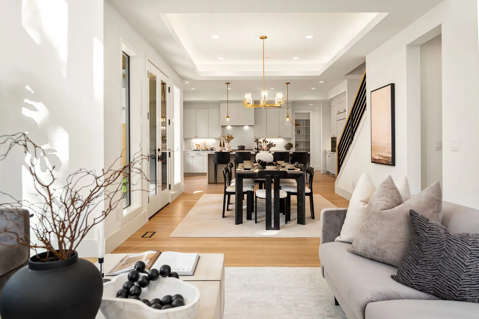 Azori presents a transitional home at 13216 NE 129th Pl, Kirkland, WA, 98034