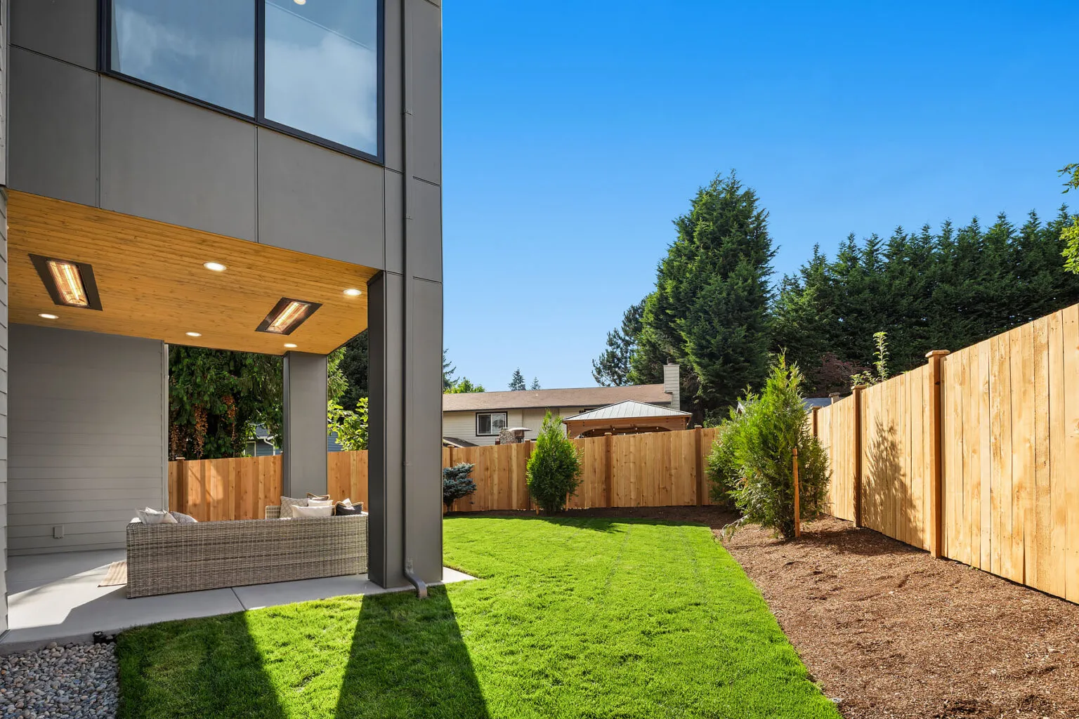 Azori presents a transitional home at 13216 NE 129th Pl, Kirkland, WA, 98034
