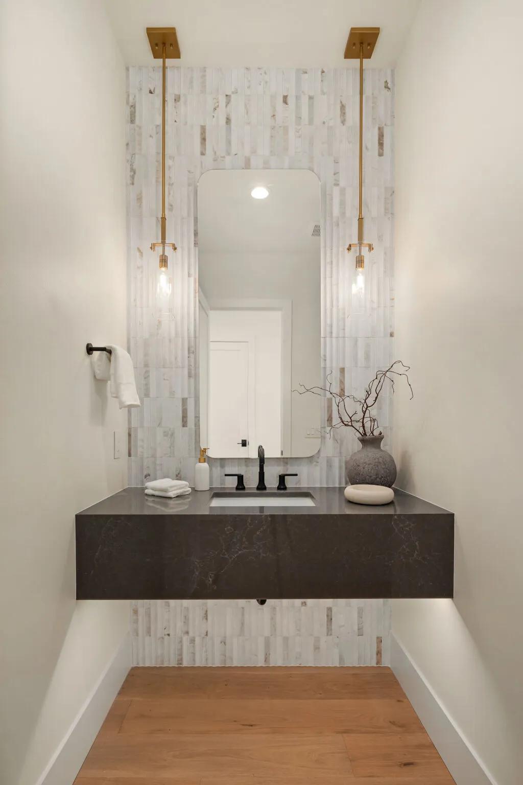 Azori presents a transitional home at 13216 NE 129th Pl, Kirkland, WA, 98034