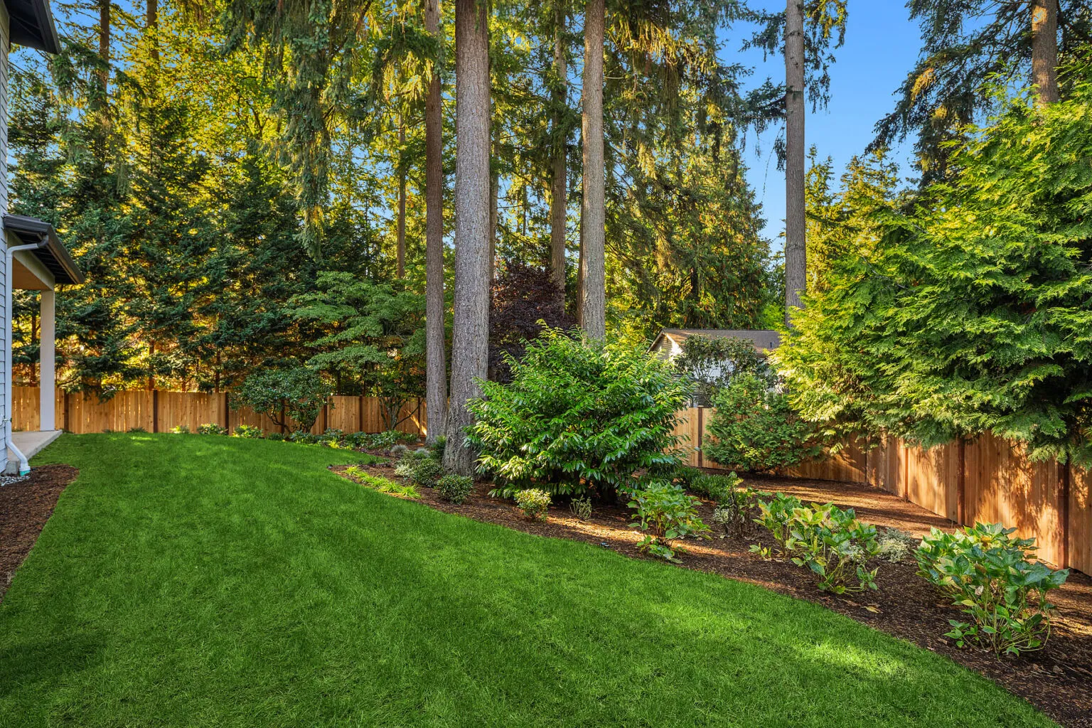 Azori presents a new listing at 12841 NE 108th Pl Kirkland WA 98033