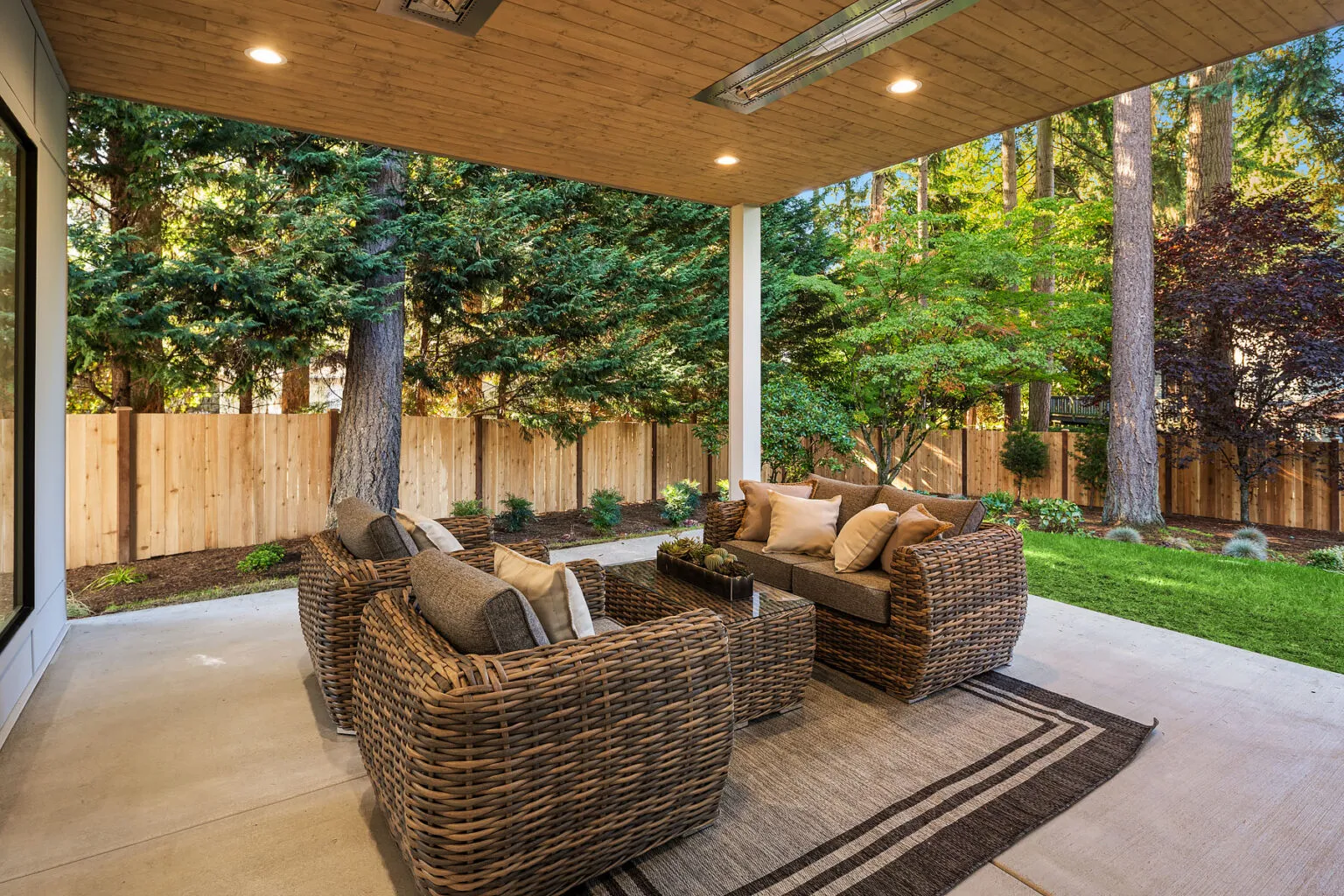 Azori presents a new listing at 12841 NE 108th Pl Kirkland WA 98033