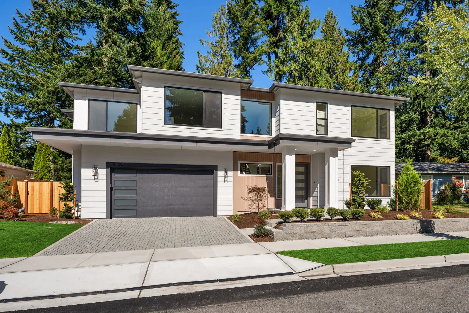 10452 NE 142nd St, Kirkland, WA 98034 by Azori